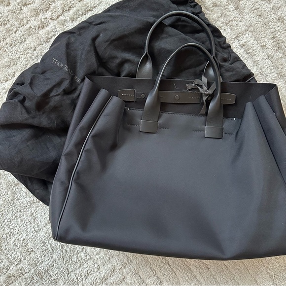 Troubadour x THEORY Featherweight Tote Bag - Picture 3 of 3
